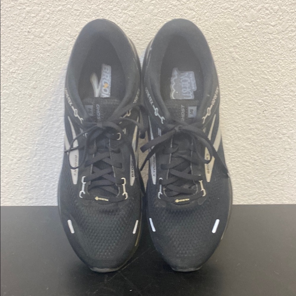 BROOKS MEN'S GHOST 14 GTX size 111 men